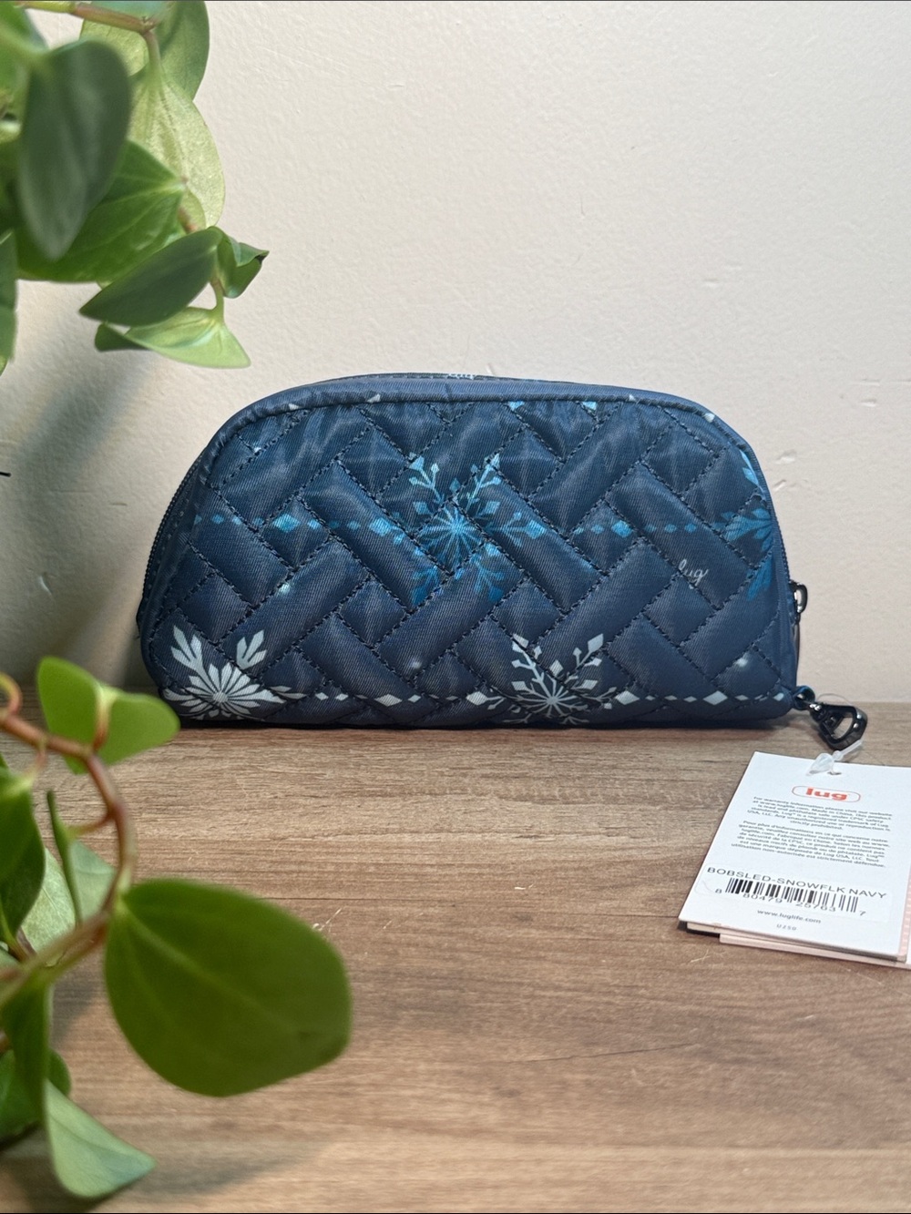 NWT Lug Bobsled Eyeglass Case Snowflake Navy Quilted Pouch